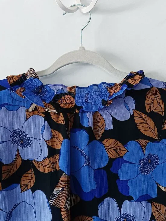 PLEIONE Blue and Beige Floral Blouse Size M ($14) - Picture 7 of 12